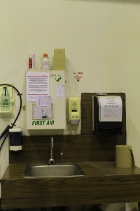 First aid and wash station